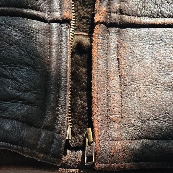 Men's Brown Leather Vest - Picture 9 of 10